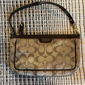 VINTAGE Coach Tan and Brown Signature Shoulder Bag/wristlet